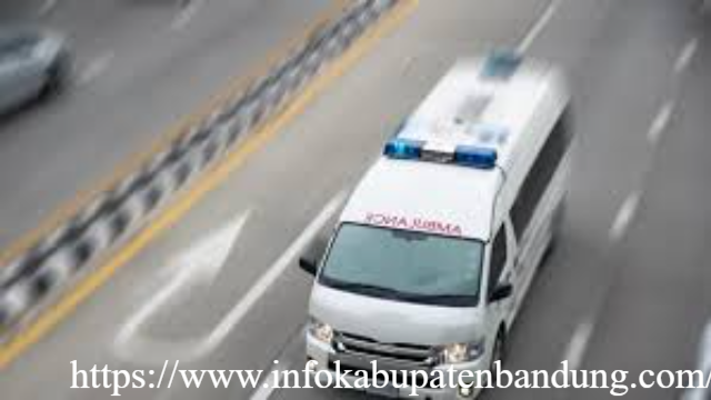 Viral Ambulans di Depok Diadang Pemotor Saat Jemput Pasien