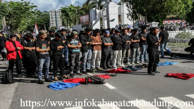 Hoaks Demo DPR Viral di Medsos